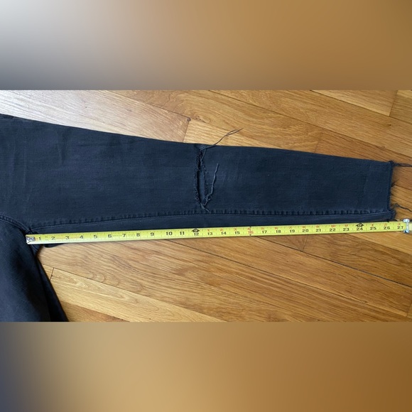 Madewell 9” High-Rise Skinny Distressed Gray Jeans Size 26 - Picture 9 of 9